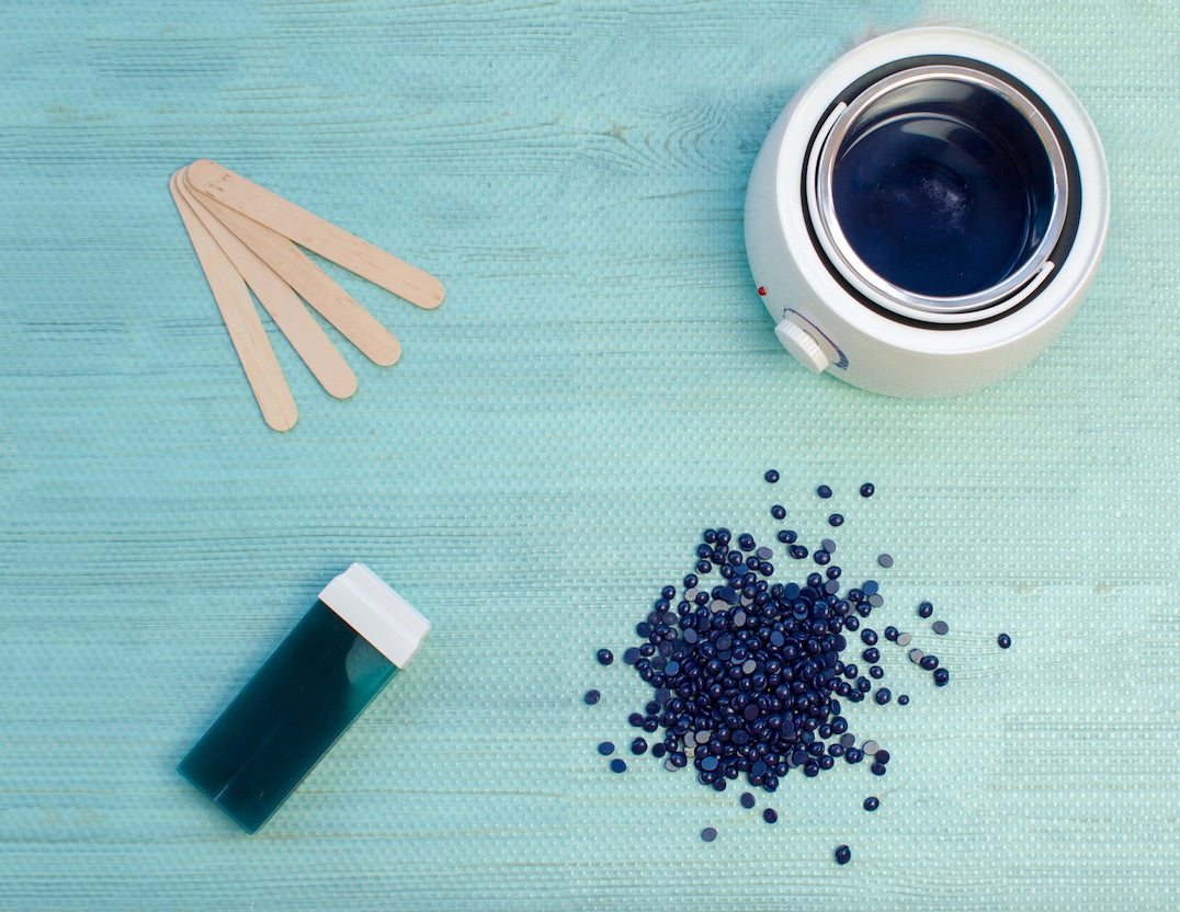 Wax pot and beads